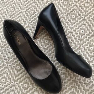 Cole Haan women’s size 10 black leather heels